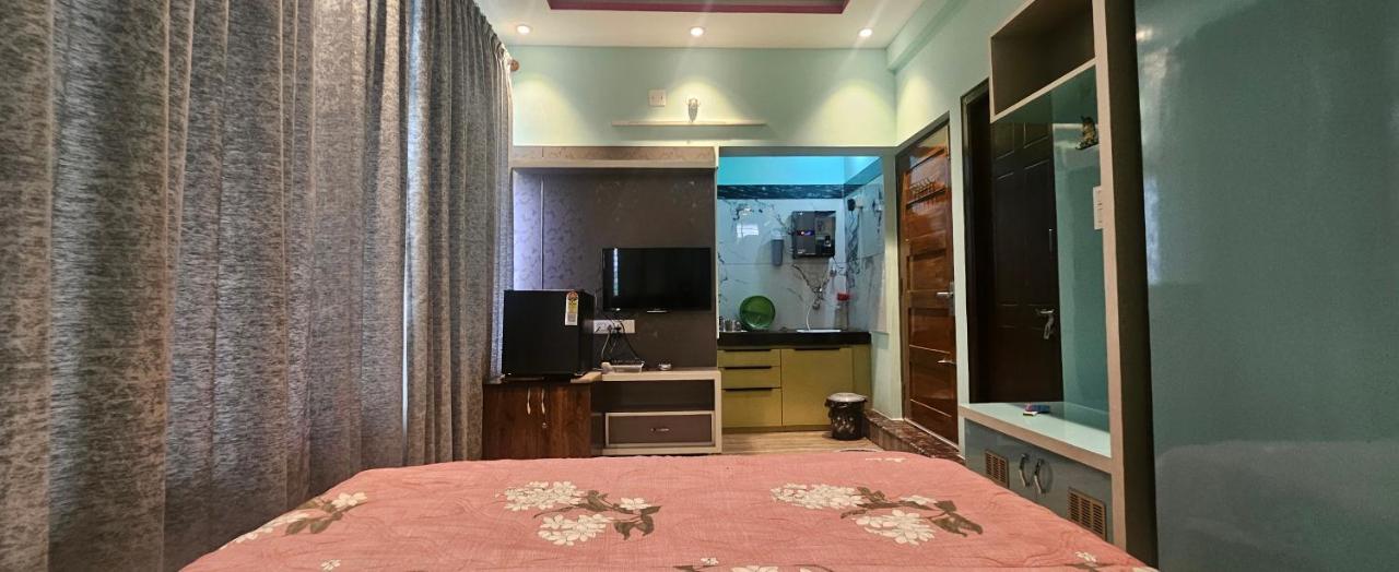 Superior Deluxe Double or Twin Room 