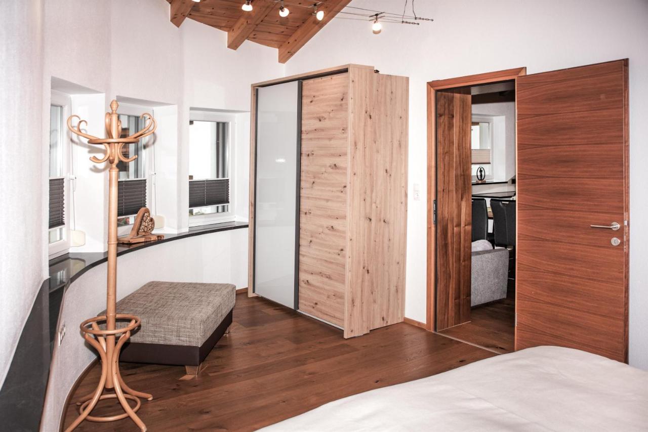 Two-Bedroom Apartment with Shower 