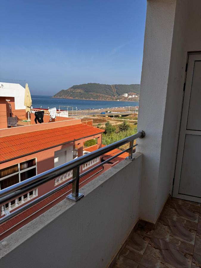 Azla 11 - B&B