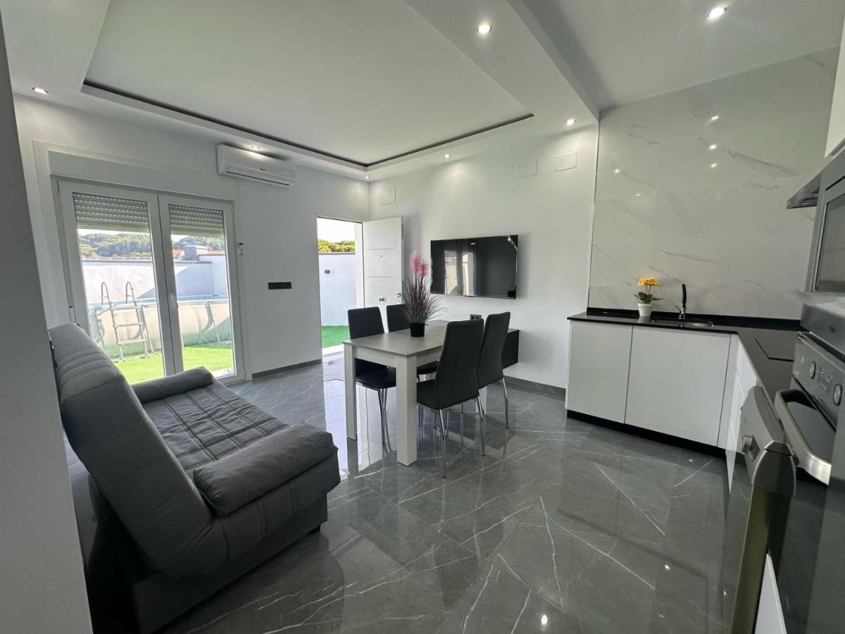 Nueva Casa con piscina I - Chambres d’hôtes Conil de la Frontera