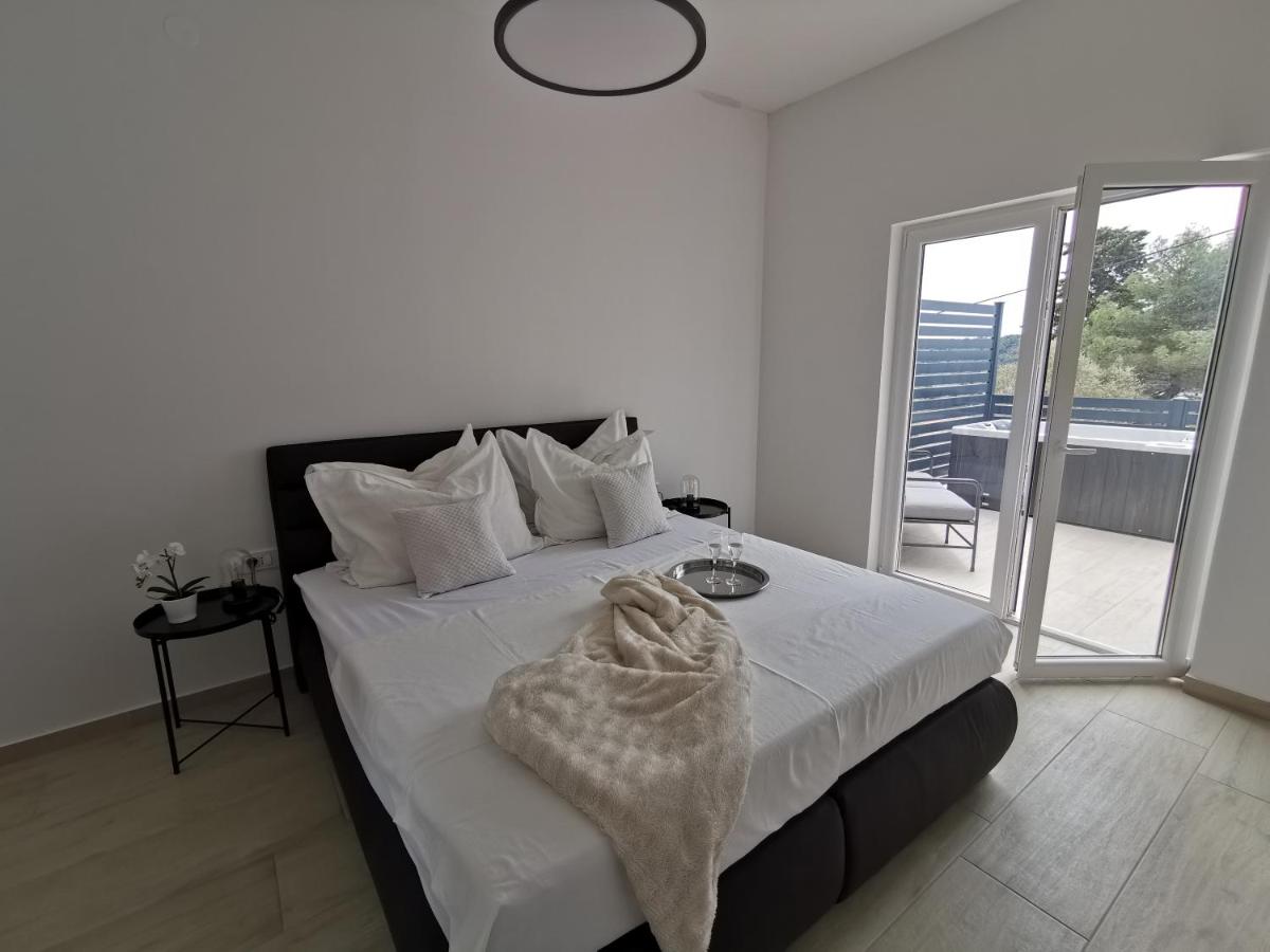 Apartamento Superior de 1 dormitorio con terraza, bañera de hidromasaje y vistas al mar