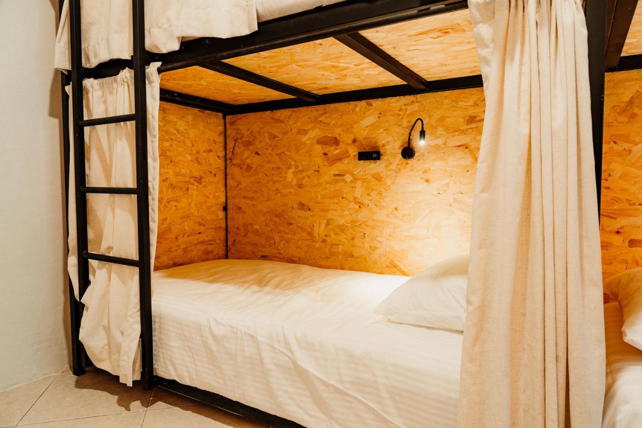 Bed in een Vrouwenslaapzaal met 4 Bedden