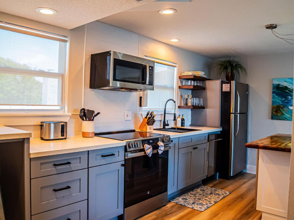 The Midship Unit at Seahorse Rentals - B&B Jacksonville Beach