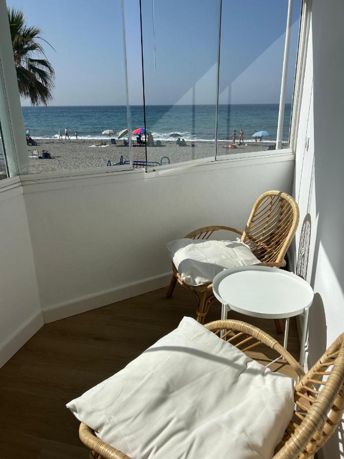 Seashore Apartment - Apartamento a la orilla del mar en Nerja - Chambres d’hôtes Nerja