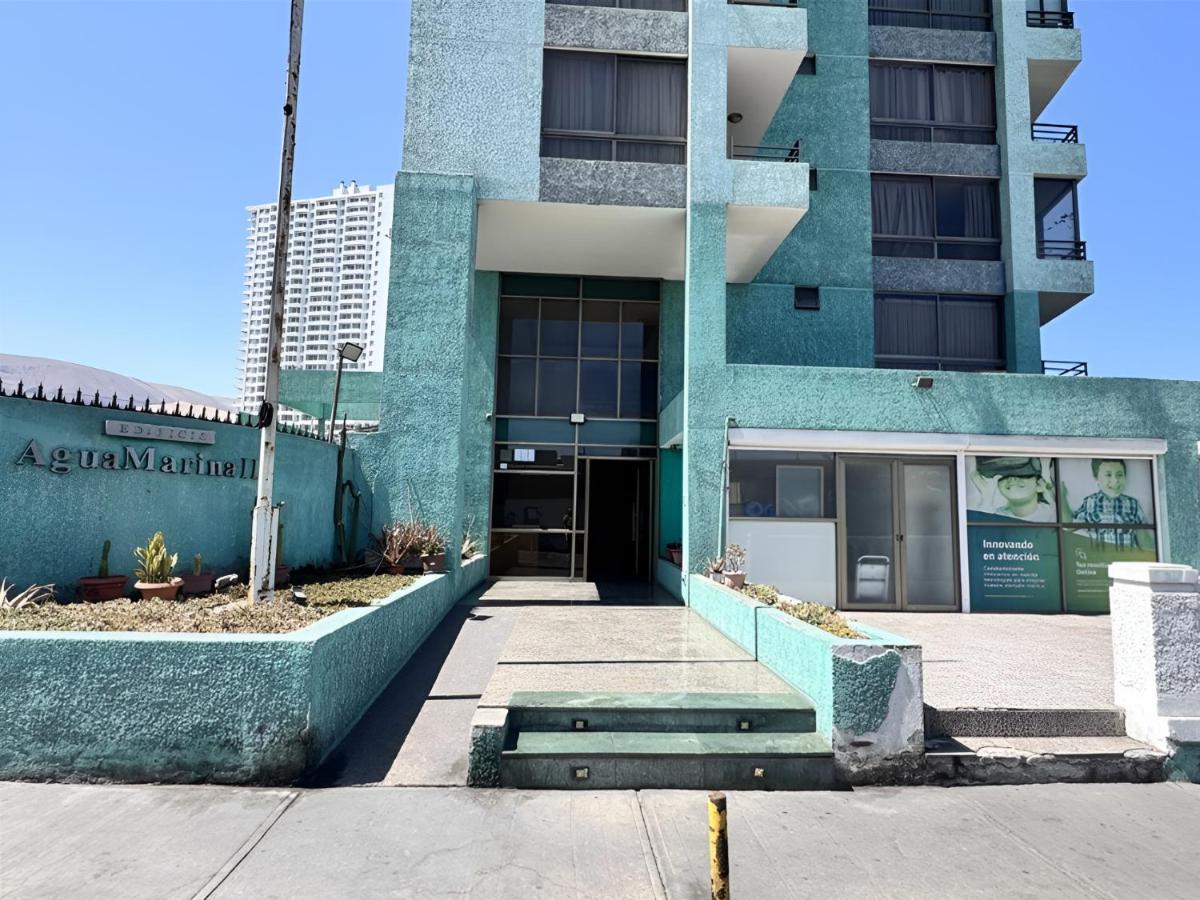 Iquique - Departamento ubicado frente a la Playa - Incluye Estacionamiento, Puesta de Sol y Mar - Reserva mínima 2 Noches - Chambres d'hôtes Iquique