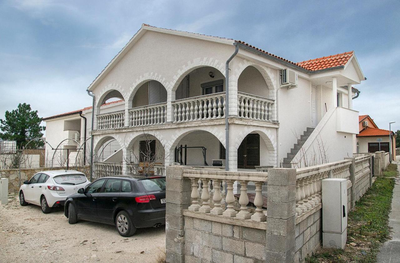 Apartments Khala - Chambres d’hôtes Vrsi