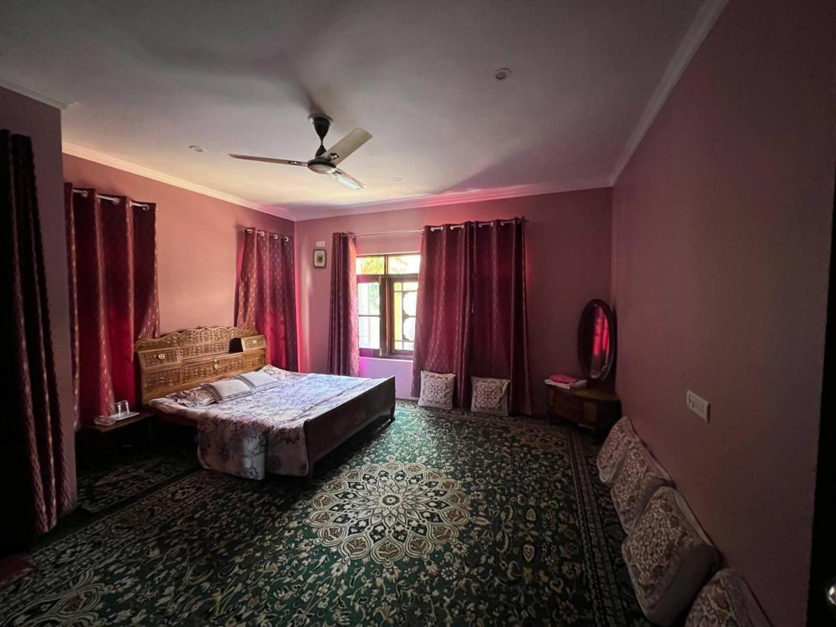 Small Single Room