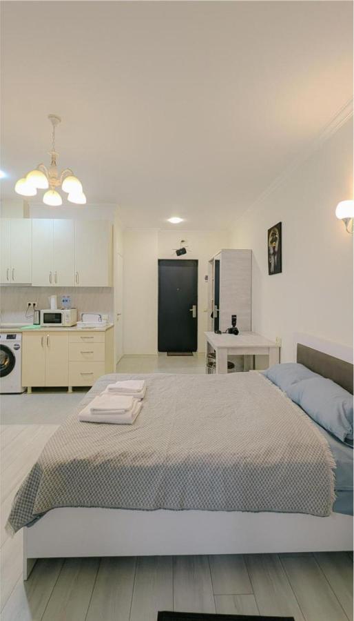 Roneey Lux Apartment - B&B Batumi