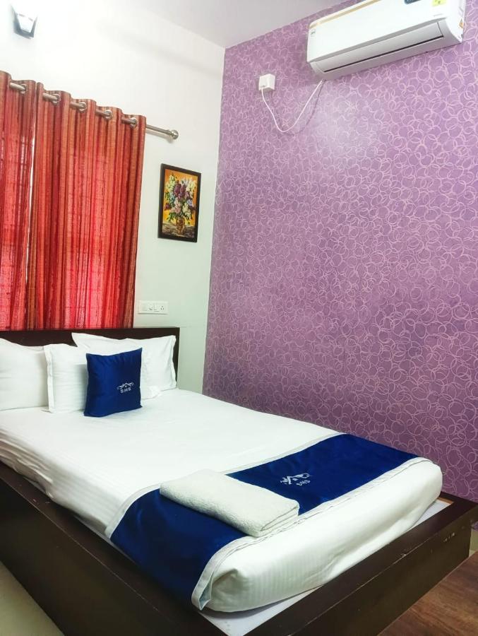 Deluxe Single Room with Balcony