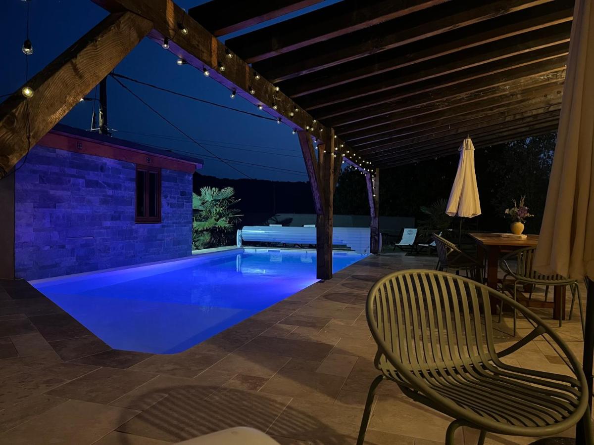 La Grange de Jannine et Clémentine - B&B Saint-Germain-la-Chambotte