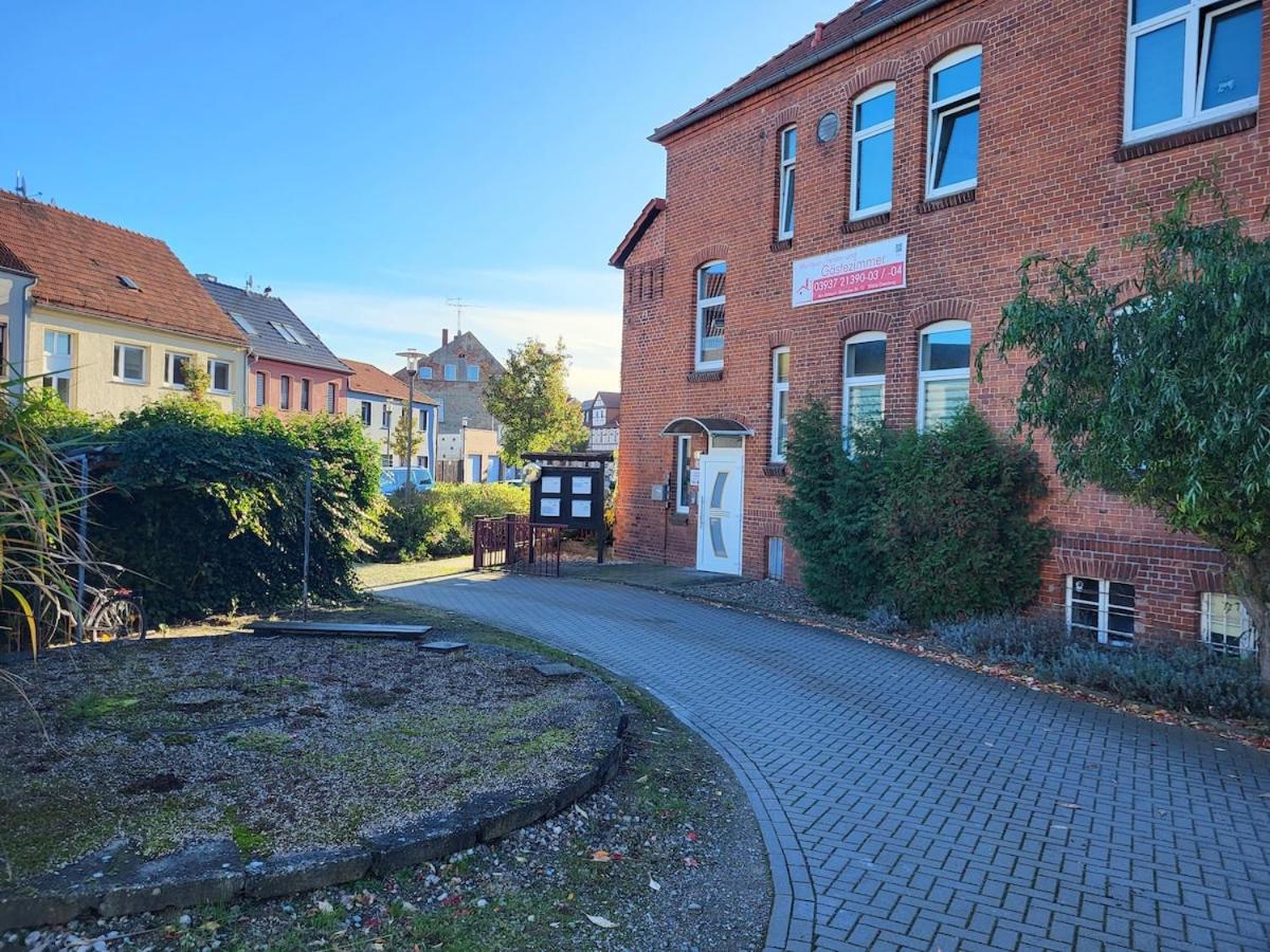Souterrainwohnung Böllstorf-Dittrich GbR - B&B Osterburg