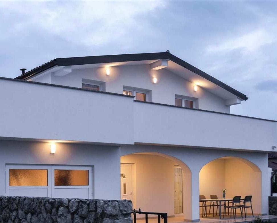 Appartement 2 Chambres avec Terrasse et Vue sur la Mer