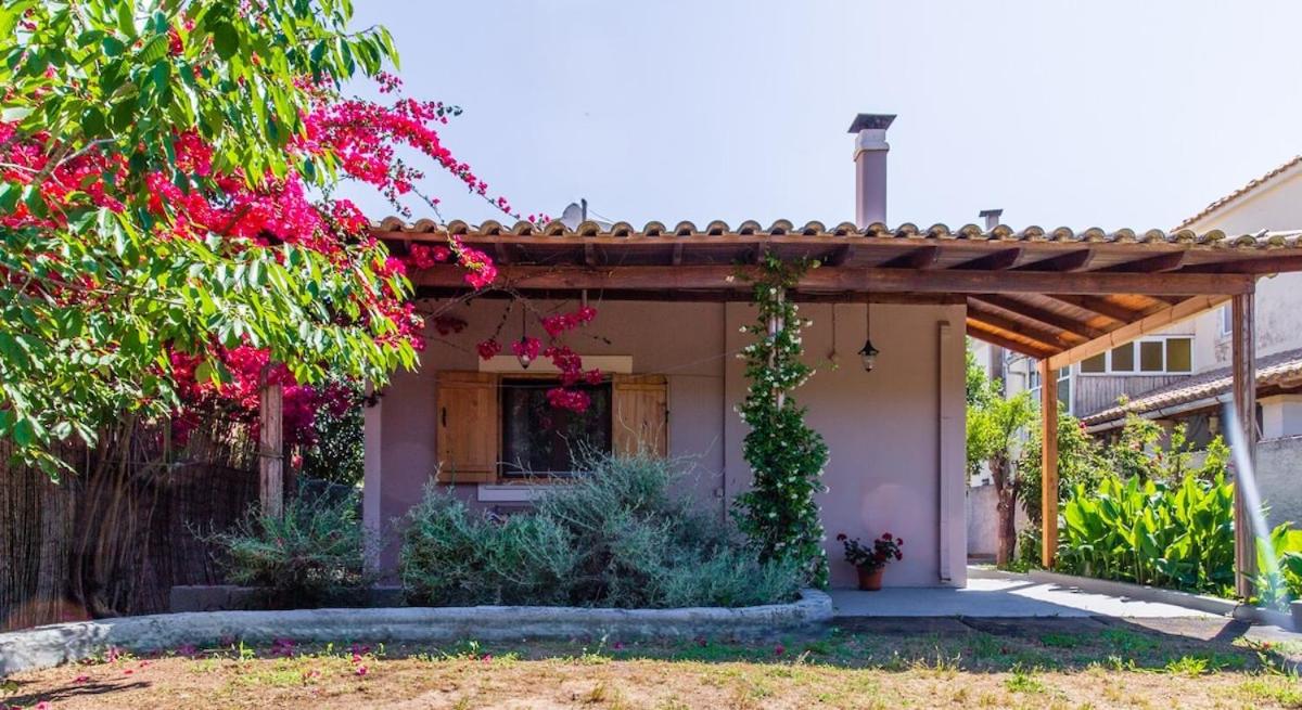 Kipos Issos Corfu - B&B Línia