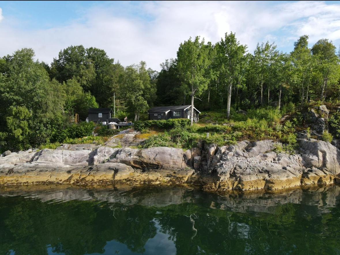 Koselig hytte i sjøkanten - B&B
