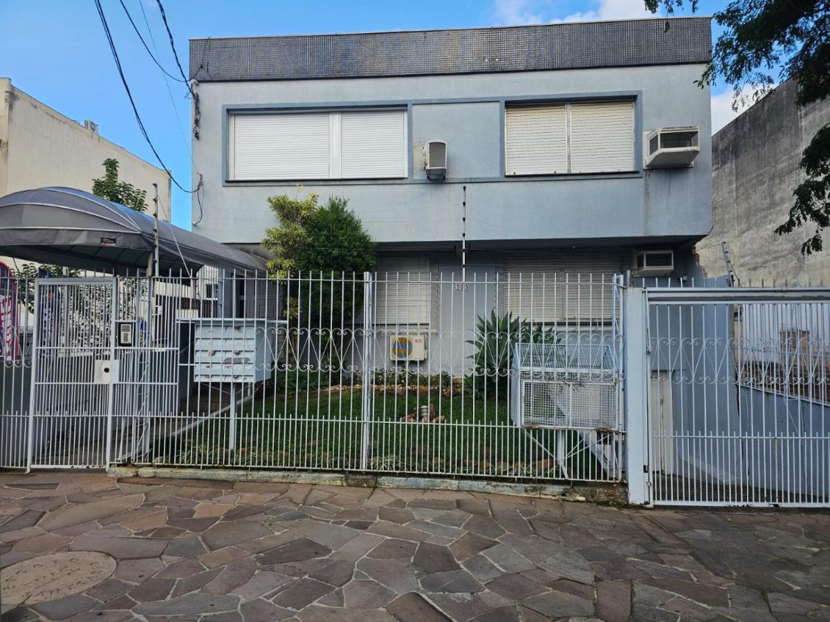 Consulado Americano apartamento 50 metros da entrada para Visto Consulado EUA Porto Alegre com garagem - Chambres d'hôtes Porto Alegre