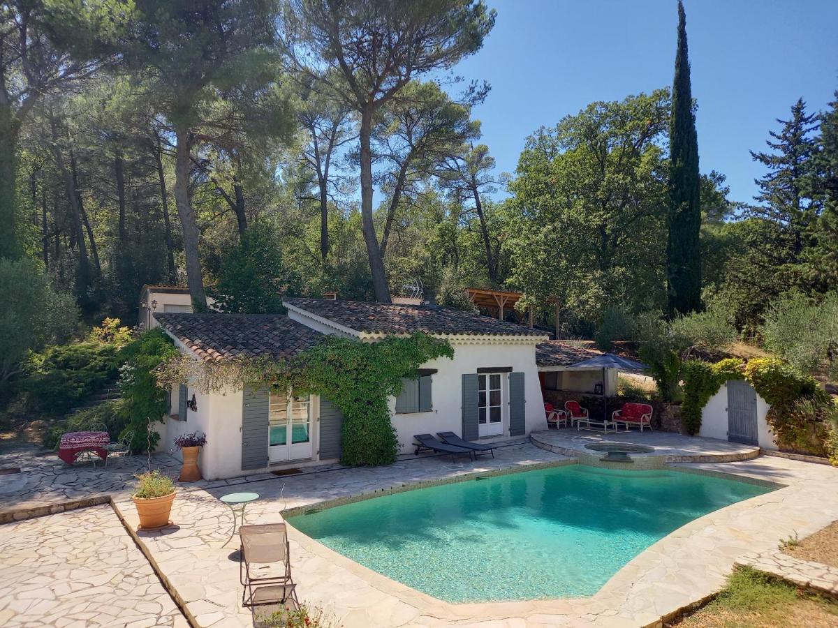 Le Mazet du Lapin Rouge - B&B