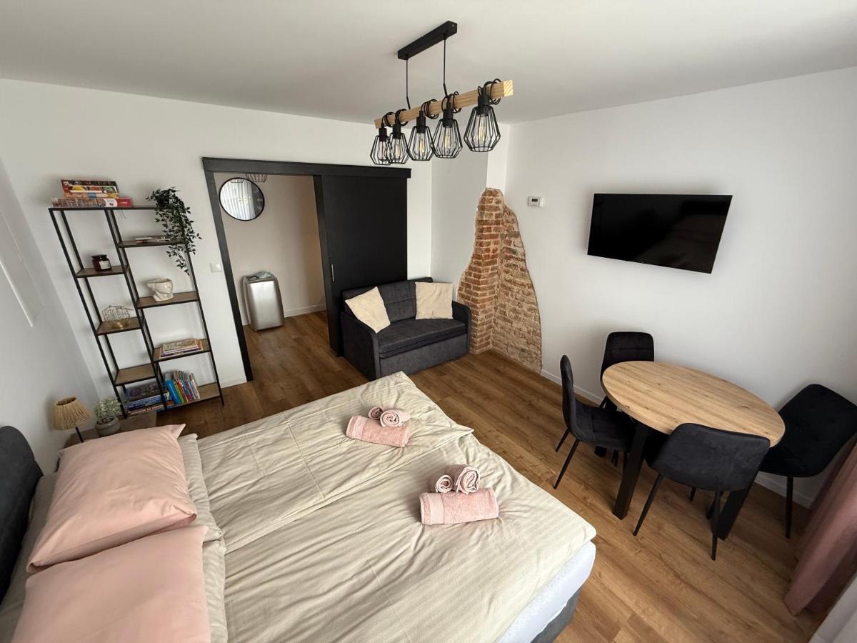 Apartament Grojec - B&B