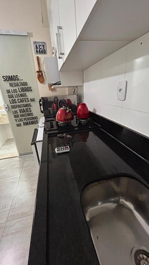 Linda kitnet mobiliada no centro - B&B São Lourenço