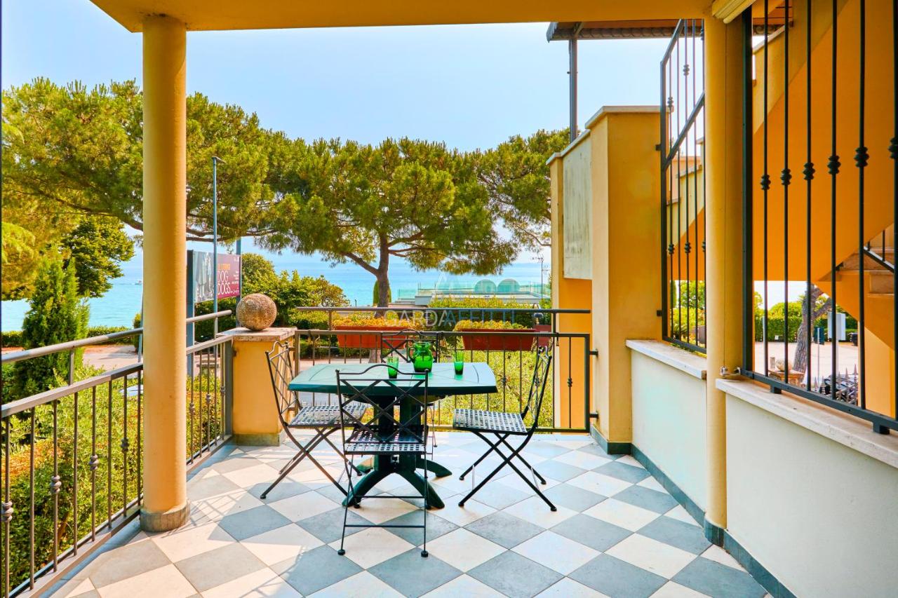 Lakeside Apartment - Vista Lago nel Cuore di Sirmione - B&B Sirmione