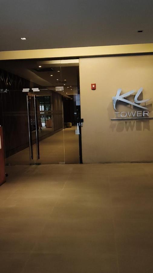 CABIN STUDIO in KL TOWER, Greenbelt, Makati! Max Capacity 6 pax! - B&B Manila