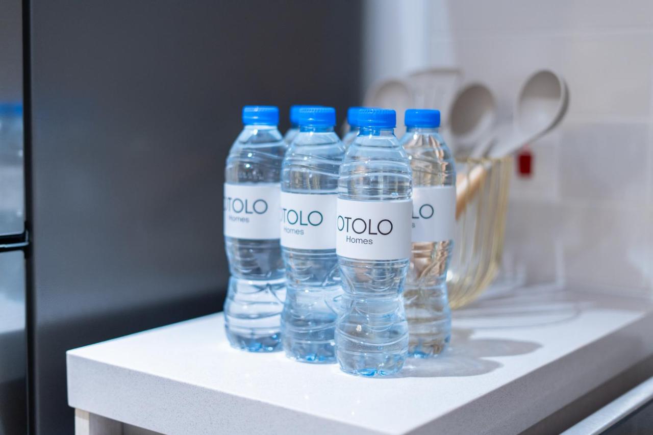 Two Bedroom Apartment by Otolo Homes with Free Yas Theme Park Tickets - Bed and Breakfast Abu Dhabi