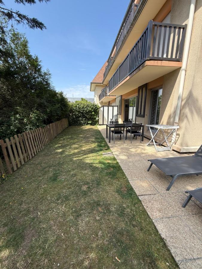 Charmant T2 à 2 min de la mer, avec Jardin Privé et clôturé, Parking, à proximité du Centre-Ville - Chambres d'hôtes Cabourg