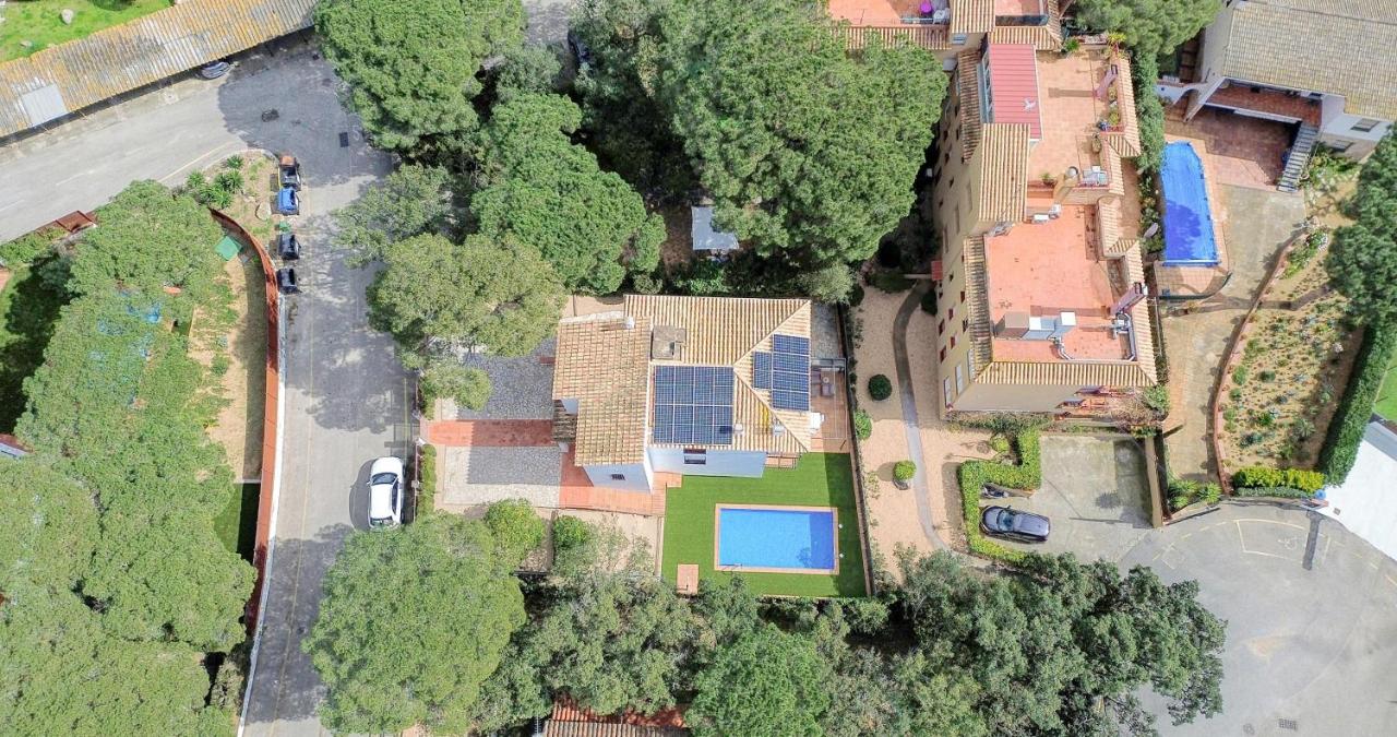 Villa Sierra with Private Pool - B&B