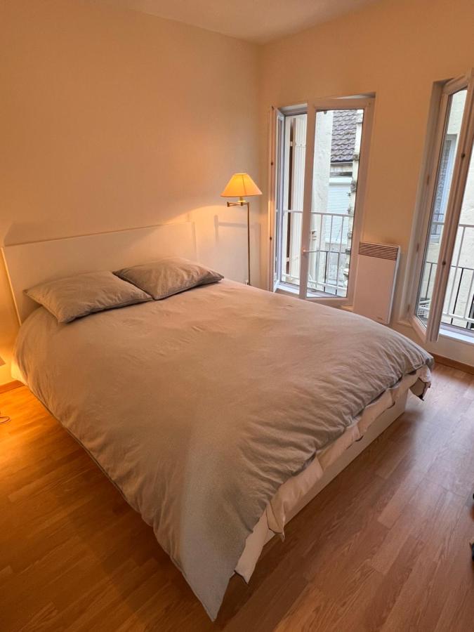 Chambre privative au calme en plein centre avec balcon - Chambres d’hôtes Avallon