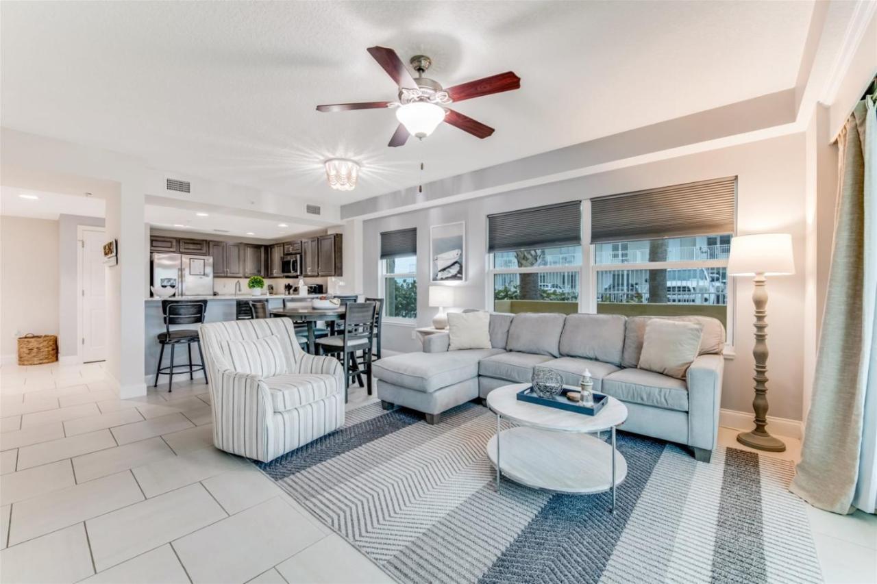 Unit 107 Aruba - 3 Bedroom Ocean View - B&B