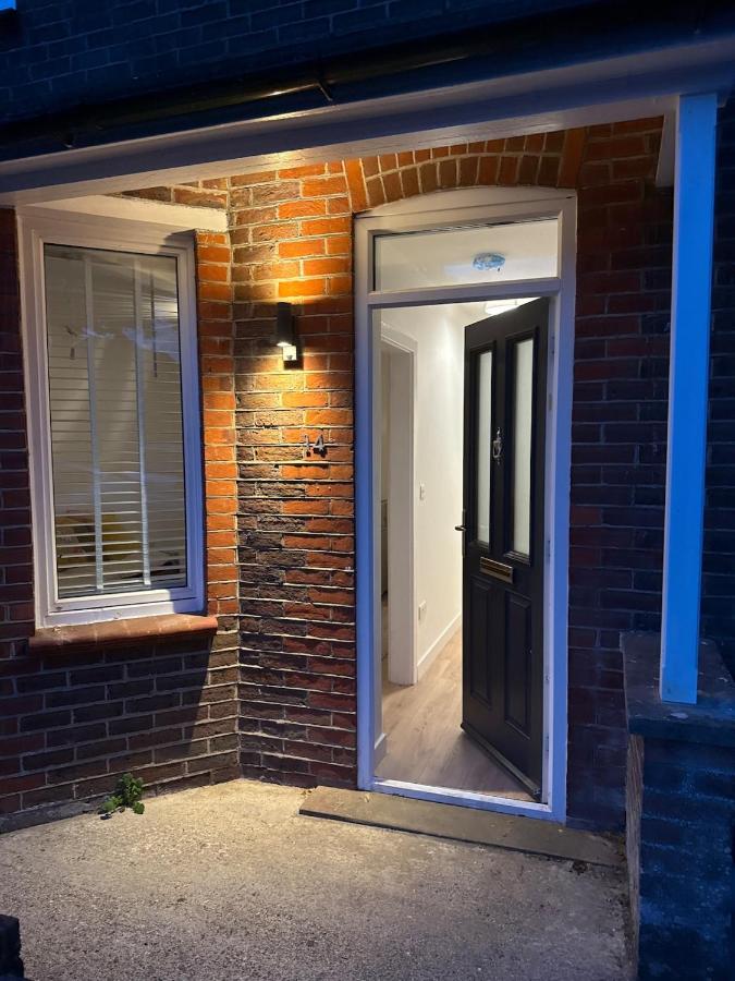 Spacious 4-Bedroom Home - B&B