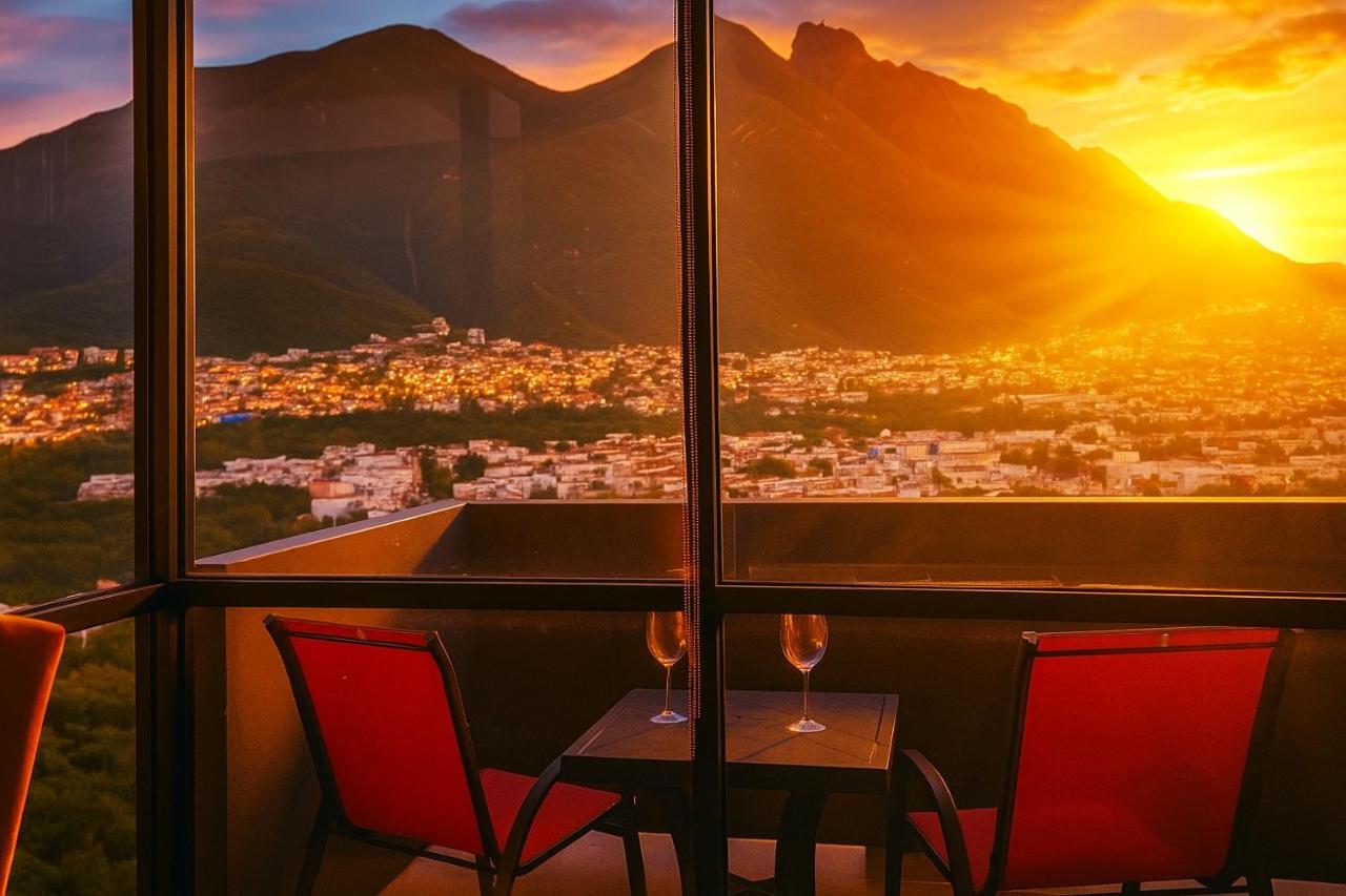 Apartment with Mountain View