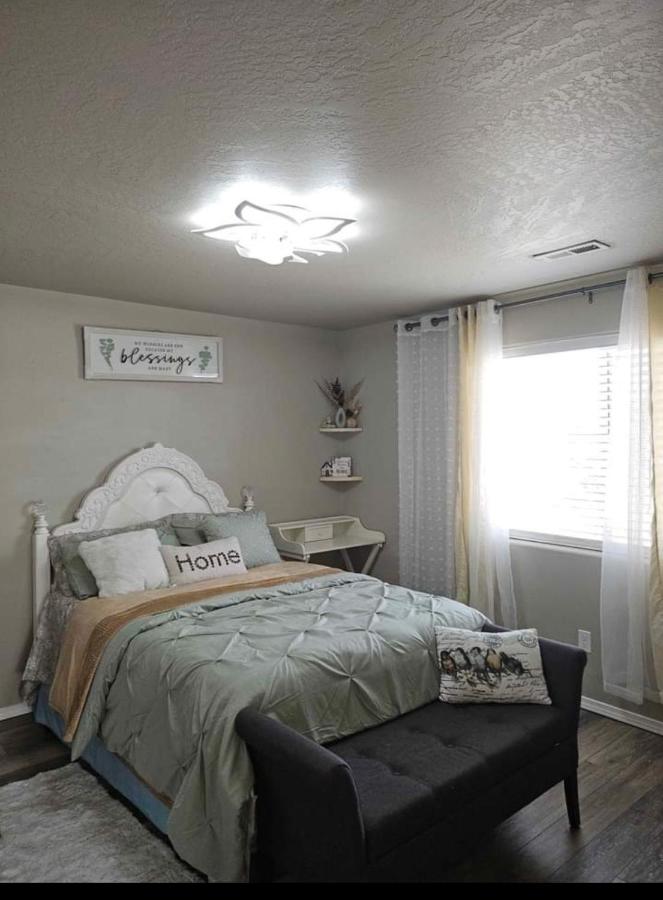 providing spare luxury rooms for rent - B&B Pasco