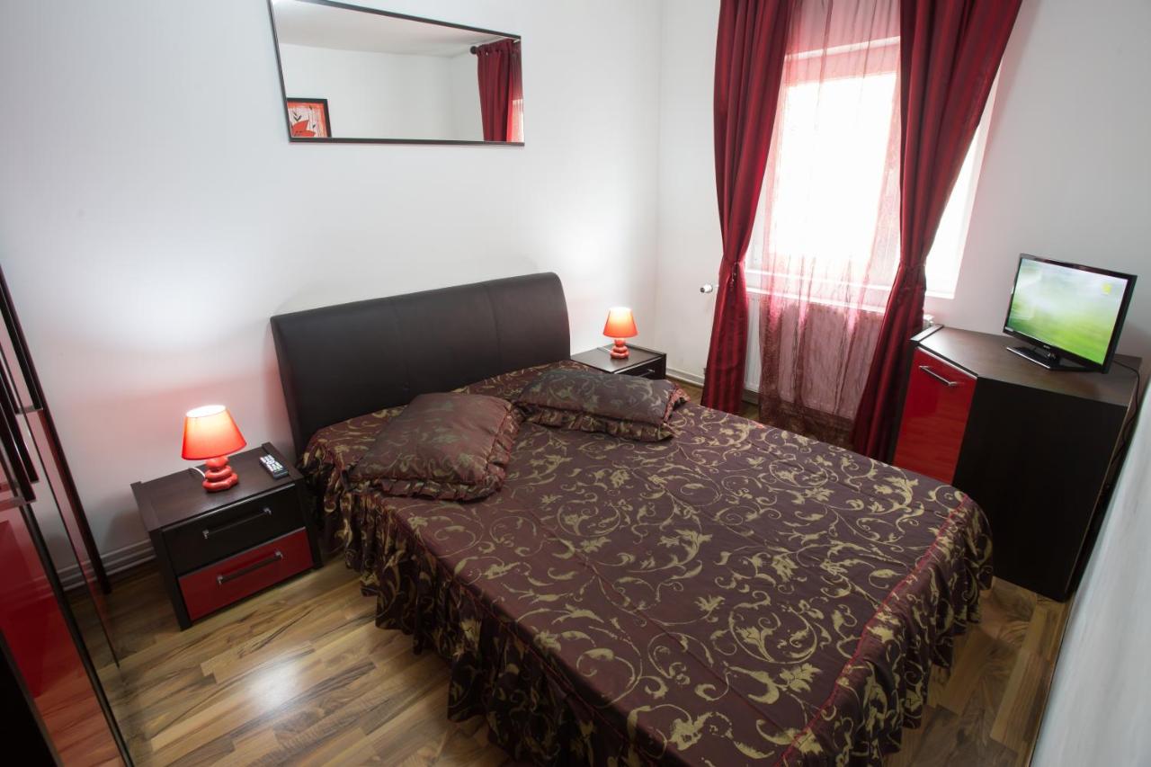 B&B Buşteni - Apartament Confort - Bed and Breakfast Buşteni