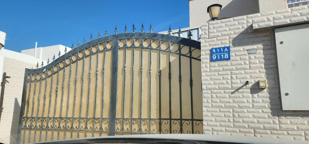 Muscat Airport Guesthouse All Private Ensuite Rooms - B&B