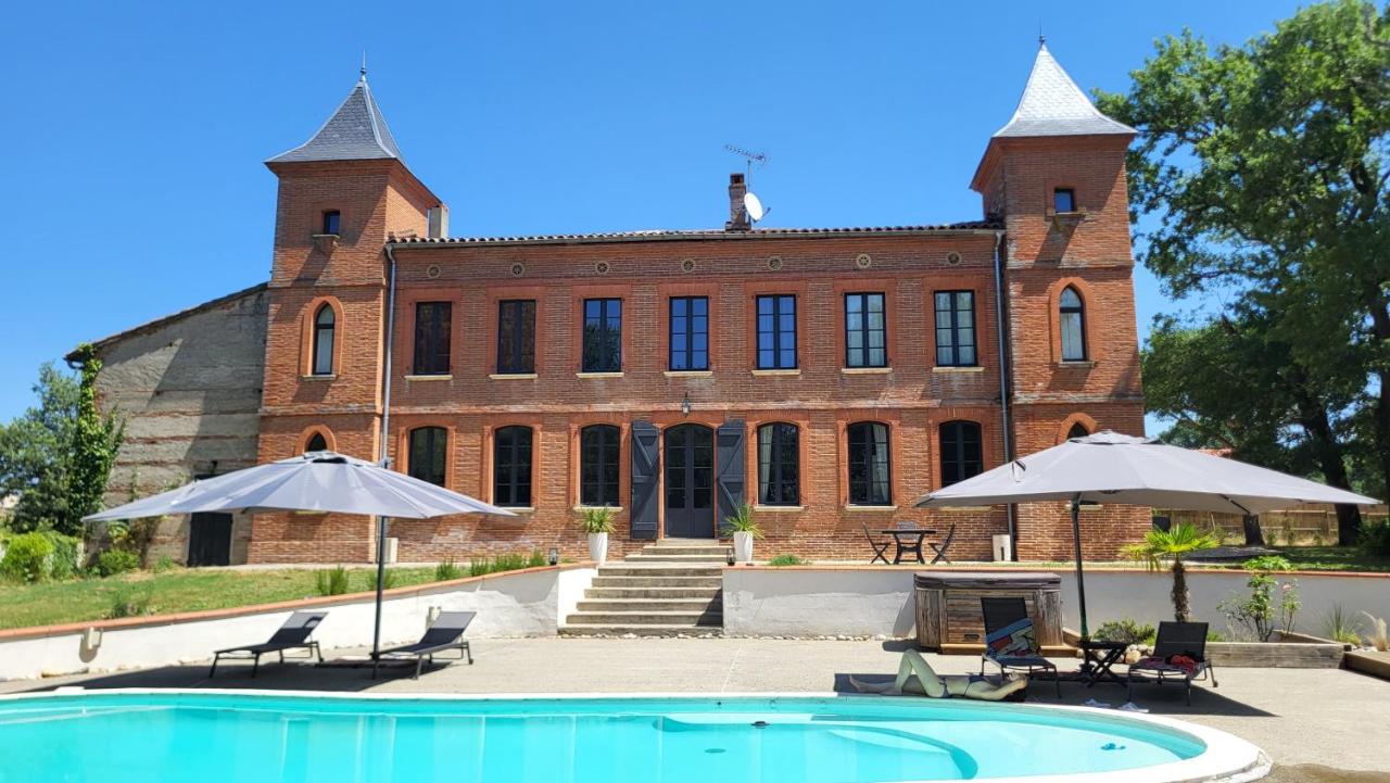Château La Bordette 15mn Toulouse Vue Pyrénées, Piscine - B&B Clermont-le-Fort