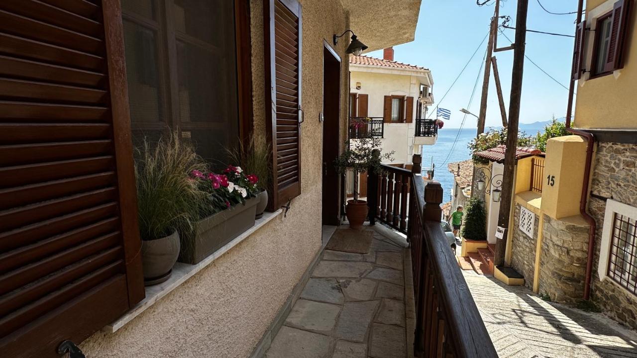 Lovely 2BR house.Old Town. - B&B Kavála