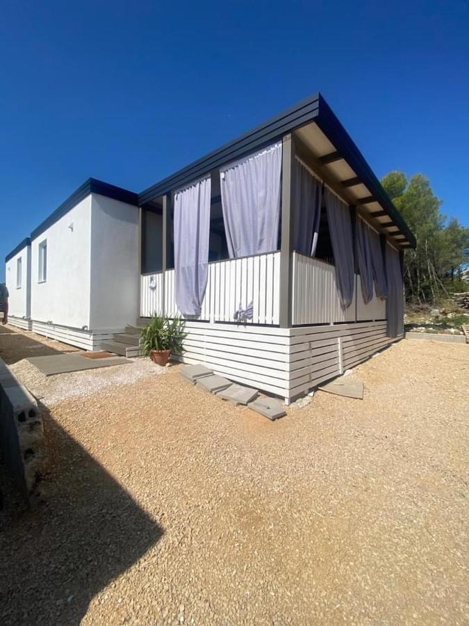 Serenity house, cozy familly place, free parking, seaside, in Dalmacia, Drage, Kamp Maslina - B&B Drage