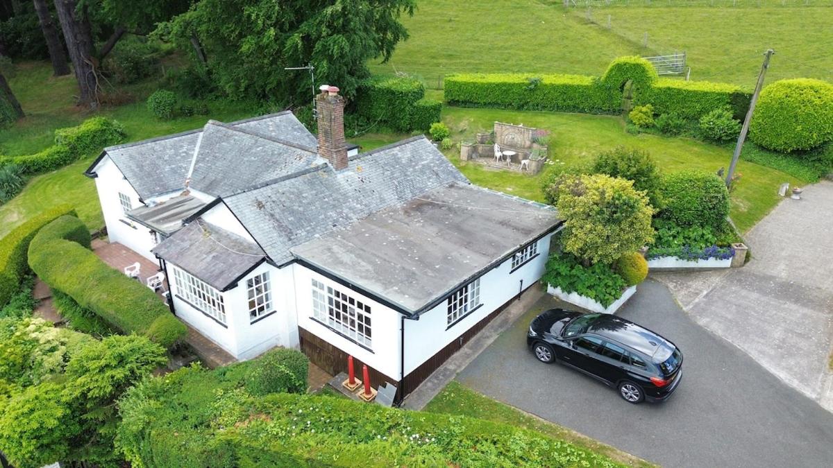 Benarth Lodge uniquely situated hideaway in Conwy - B&B Conwy