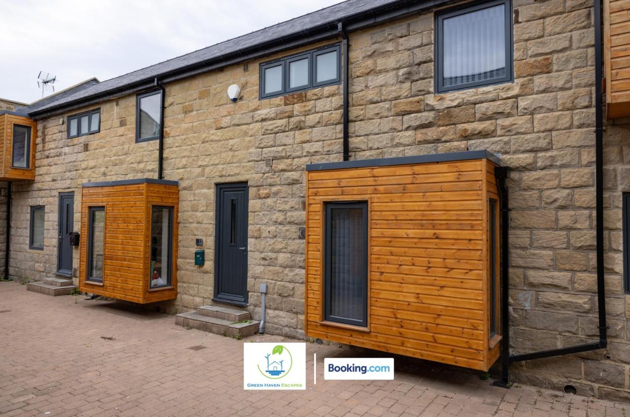2 Bedroom Apartment By Green Haven Escapes Short Lets & Serviced Accommodation In Leeds with Free WiFi & Parking - B&B
