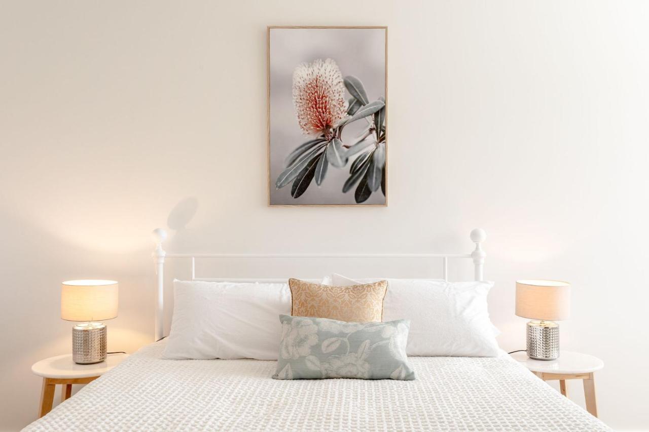 Architectural Home: Near Gorge with Tamar Views - B&B Launceston