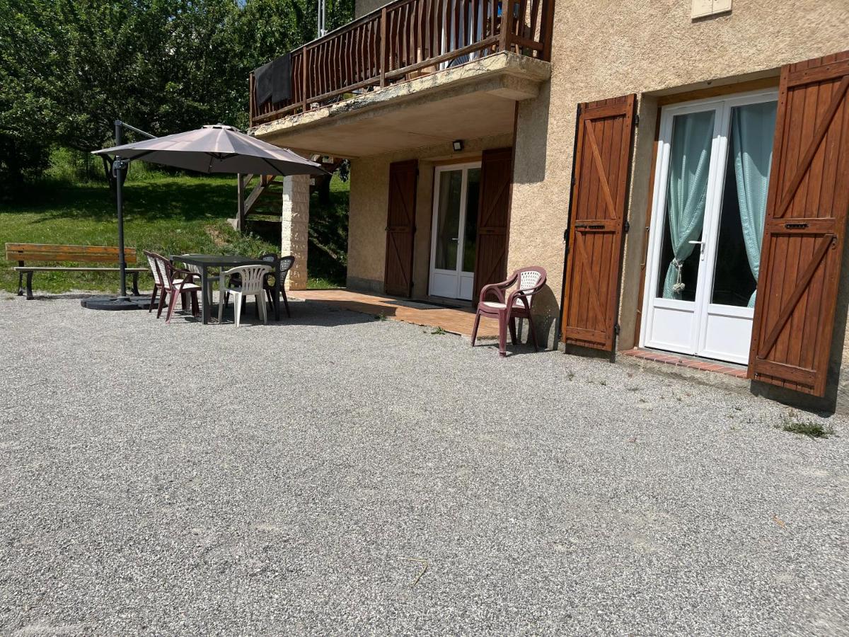 Bas de chalet plein pied - Bed and Breakfast Villars-Colmars