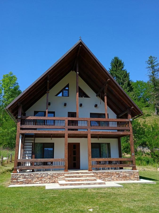 Casa Noastră - Chambres d’hôtes Vidra