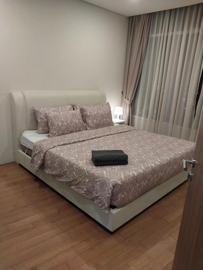 Three-Bedroom Apartment - High Floor