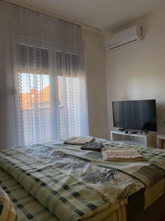 Zmaj LUX - Bed and Breakfast Mladenovac