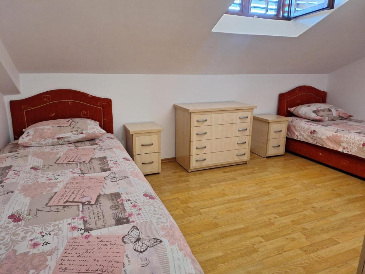Appartement met 2 Slaapkamers en Terras - Uitzicht op Zee