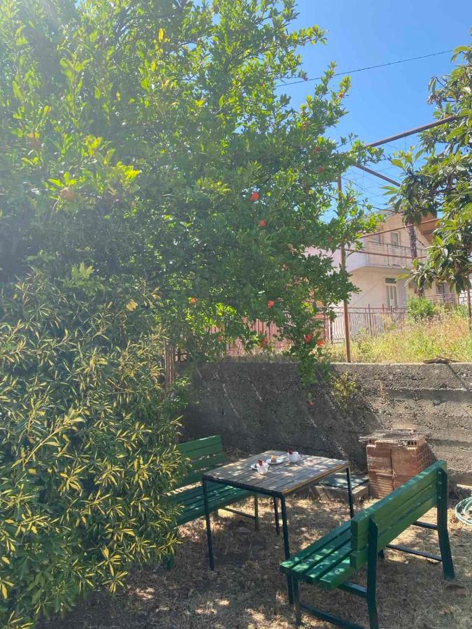 NANAs House - Entire Old House with private Yard - B&B Mostar