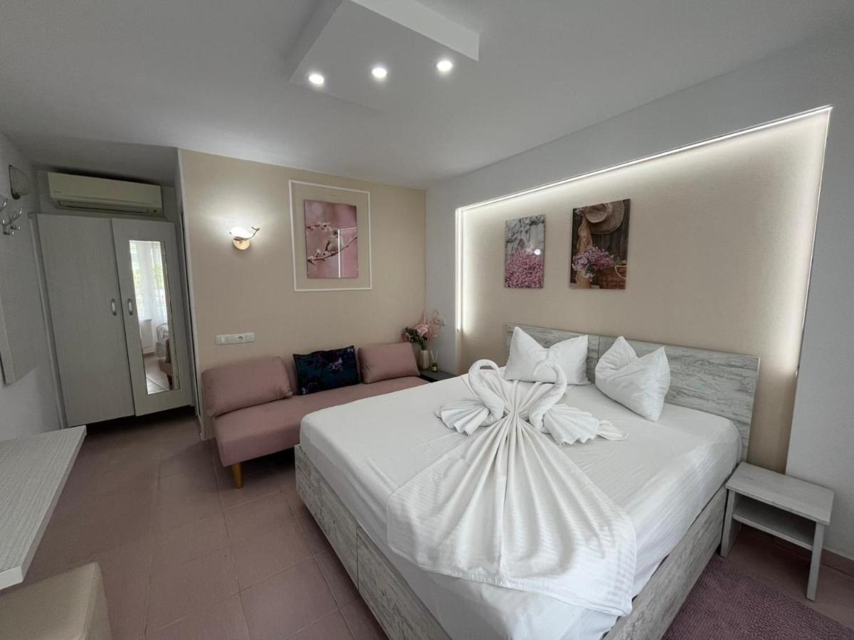 Camera Matrimoniale con Balcone