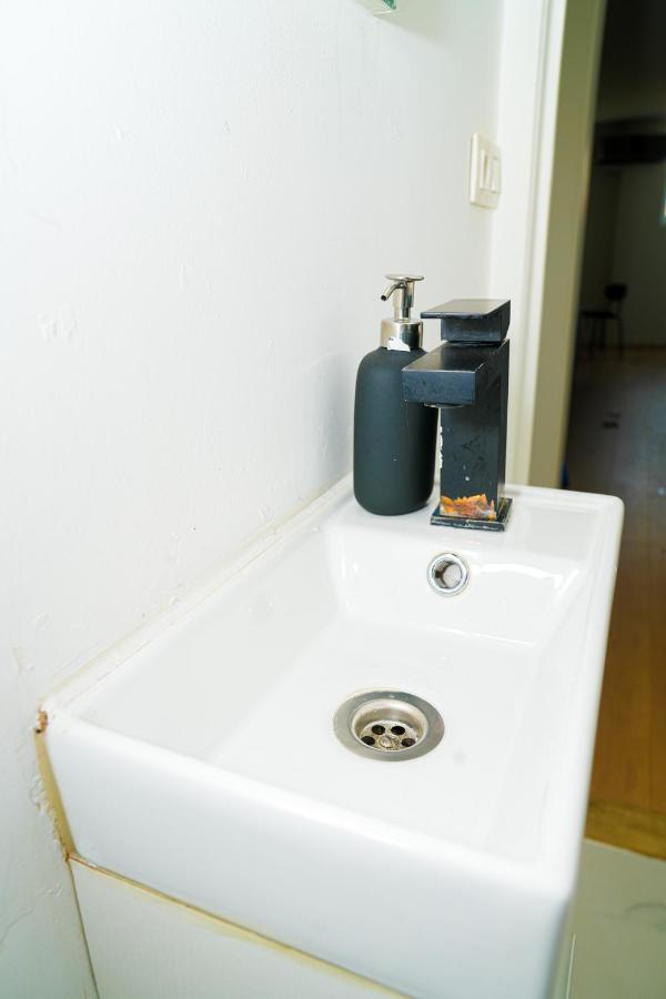 Modern 1BR & 1LR Apartment, 10 min Walk to City Center - Bed and Breakfast Gent