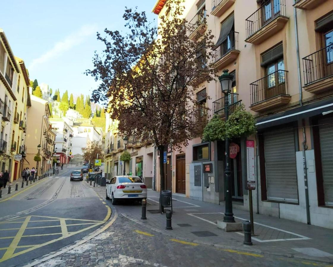 4 balconies house, central and near the Alhambra - B&B Granada