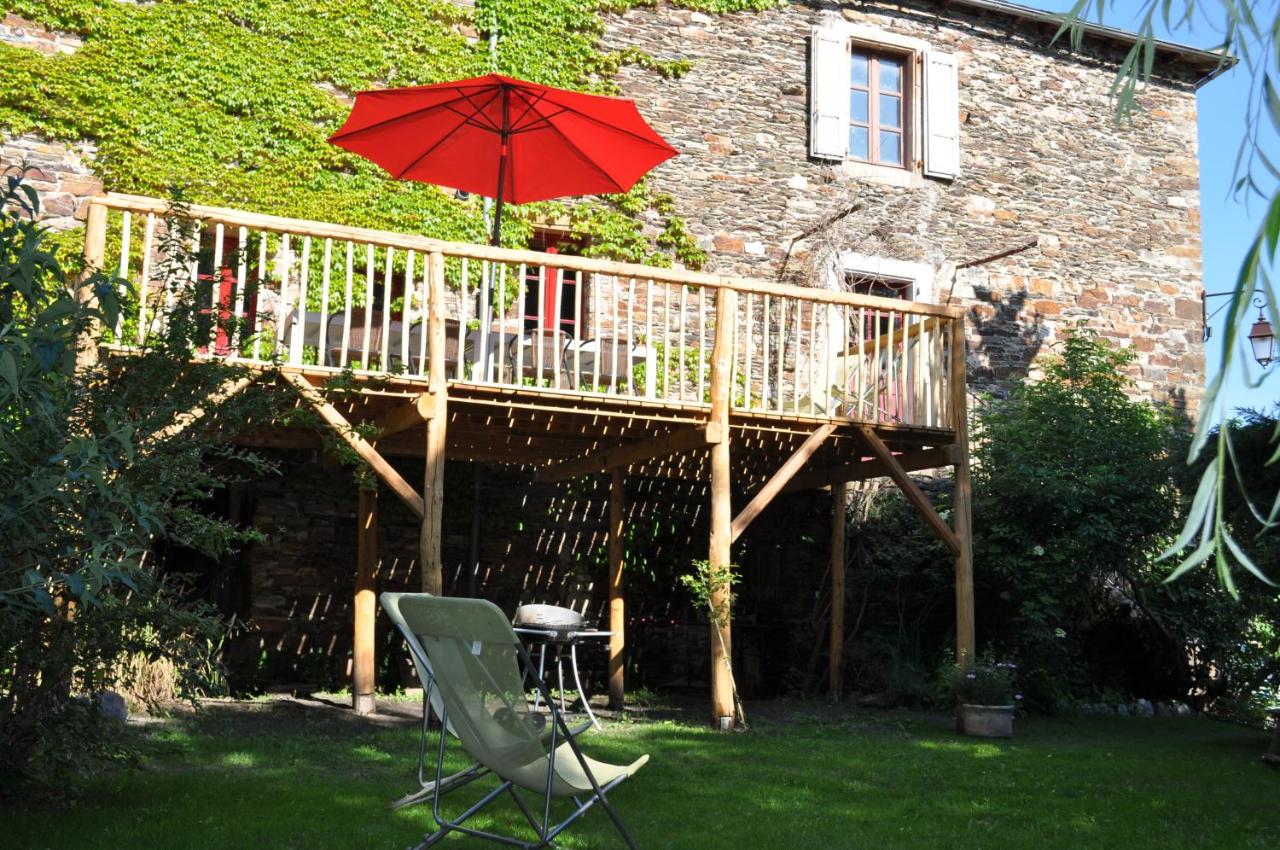 Gîte du Grand Sourel, sa vue et son jardin - Chambres d’hôtes Moissac-Vallée-Française